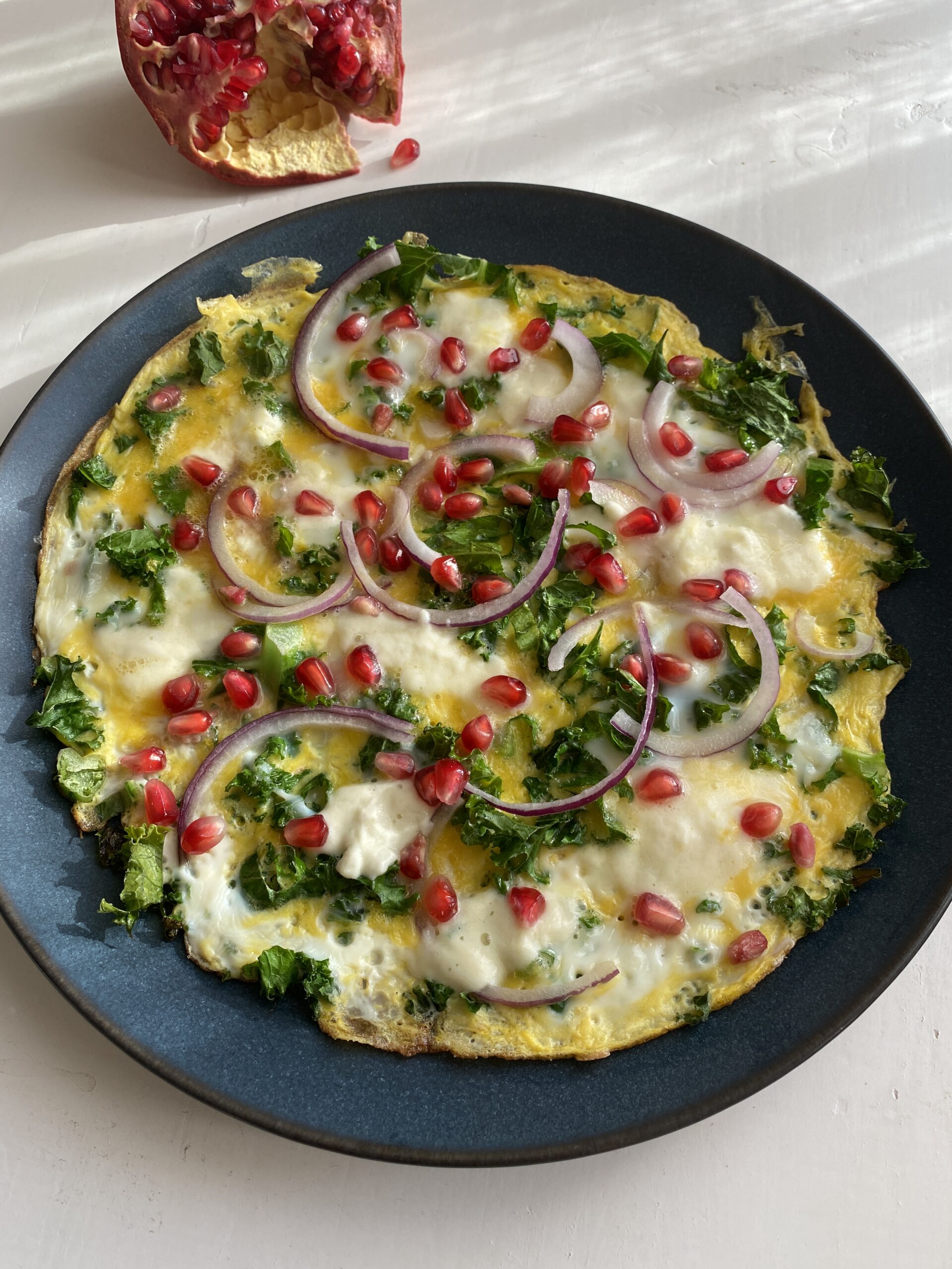 omelett med grönkål och mozzarella
