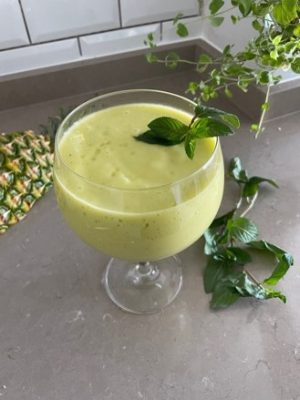 Ananassmoothie med mynta