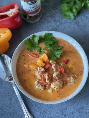 Paprikasoppa med kycklingfärs