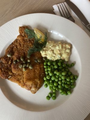 Panerad spätta med remouladsås