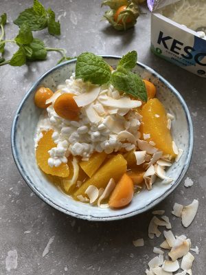 Keso med apelsin och physalis